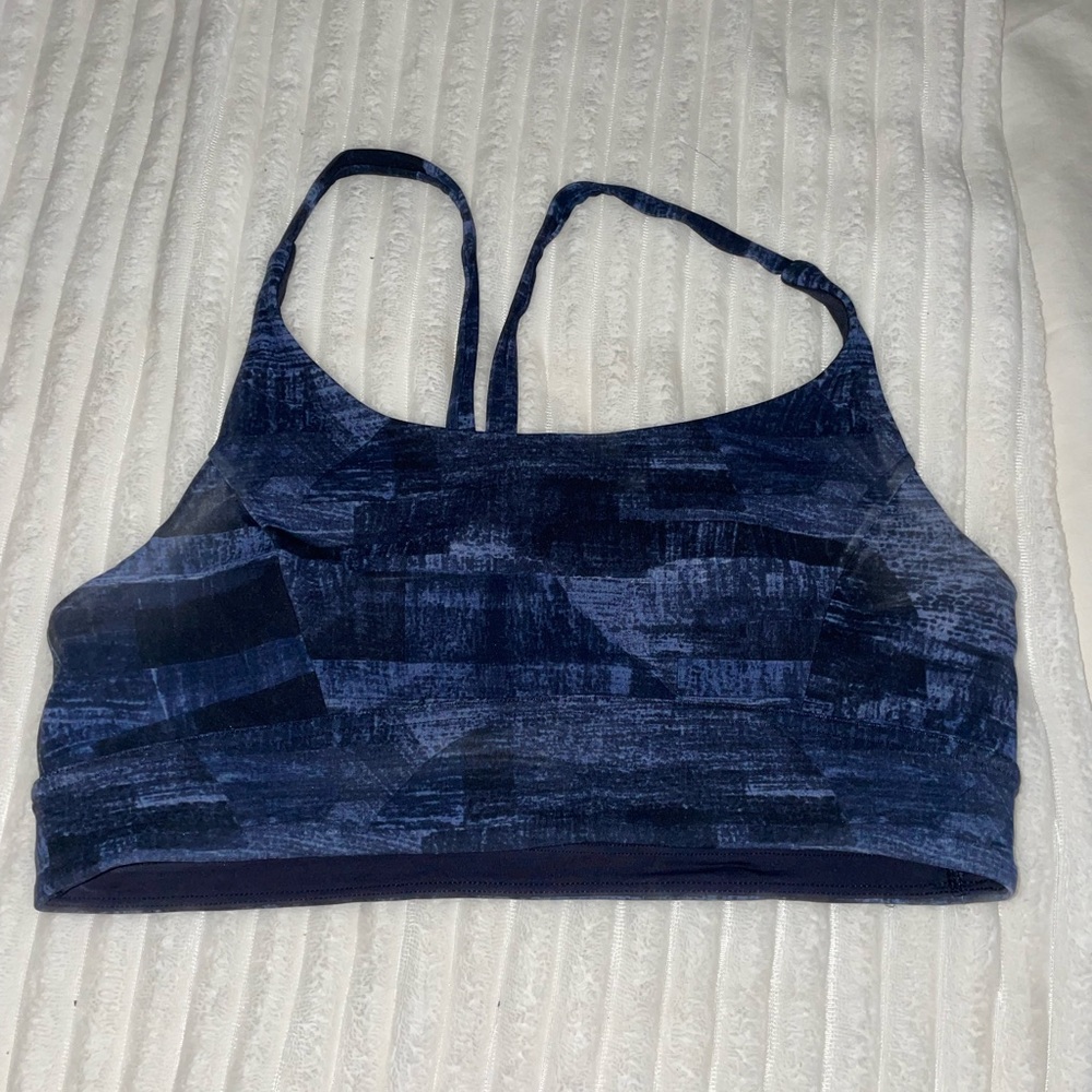 Lululemon size 10 sports bra- never worn out